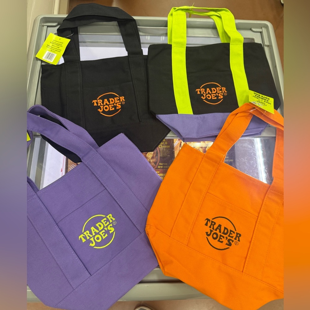 Trader Joe's Mini Halloween Fall Trick or Treat Tote Bags Complete Set, 4 pcs
